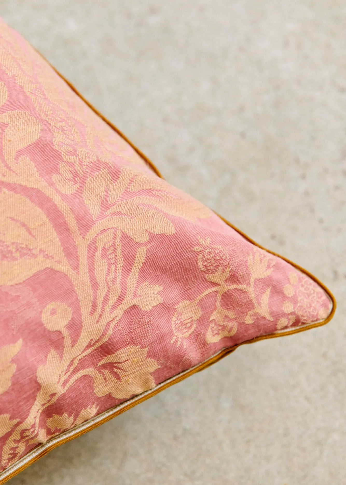 Coussin Vintage - Petit Modèle-Sezane Clearance