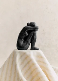 Sculpture Guénolée Courcoux - Femme Assise Petit Modèle-Sezane Sale